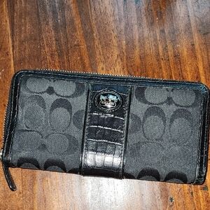 Coach Black Vintage Signature Zip-Around Wallet